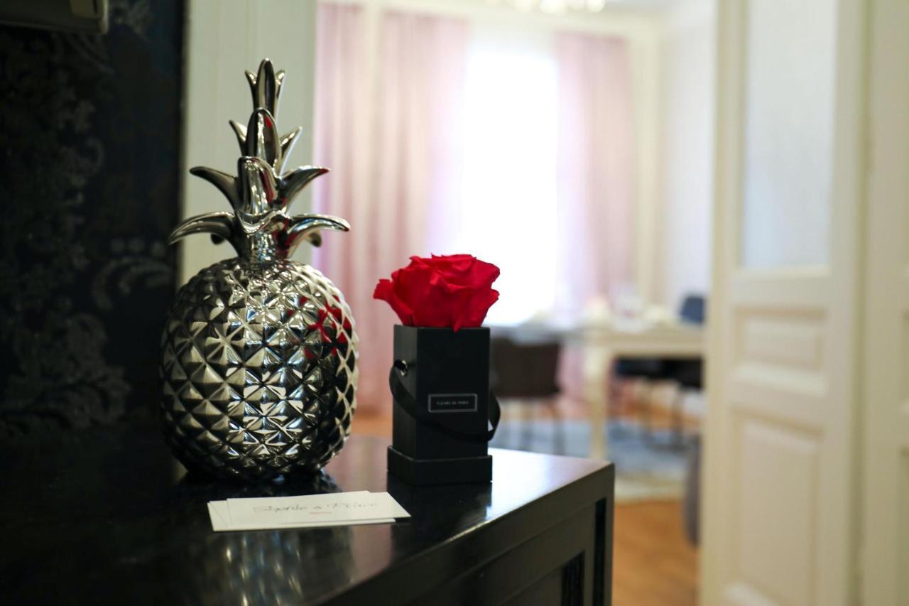 Sophies Place Augarten - Imperial Lifestyle City Apartments Vienna Parking Exterior foto